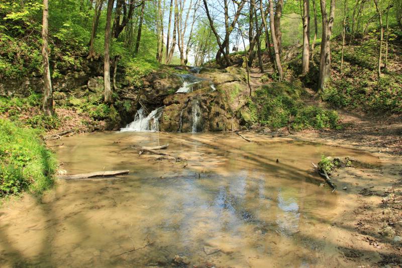 Wodospad Szum w Dolinie Będkowskiej fot. Rafal Rębisz